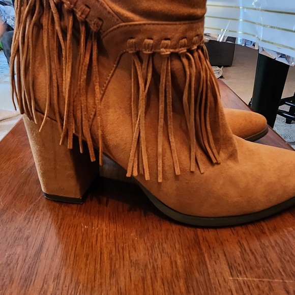 Nine West boots - Picture 7 of 12
